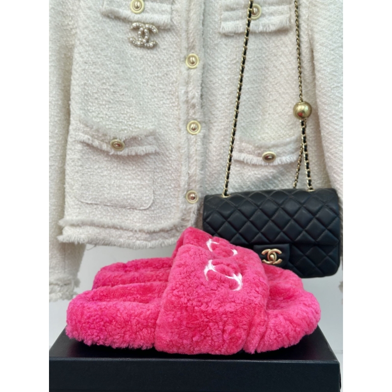 Ch*el slippers
